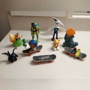 Miscellaneous Small Toy Bundle Of 9 Pieces